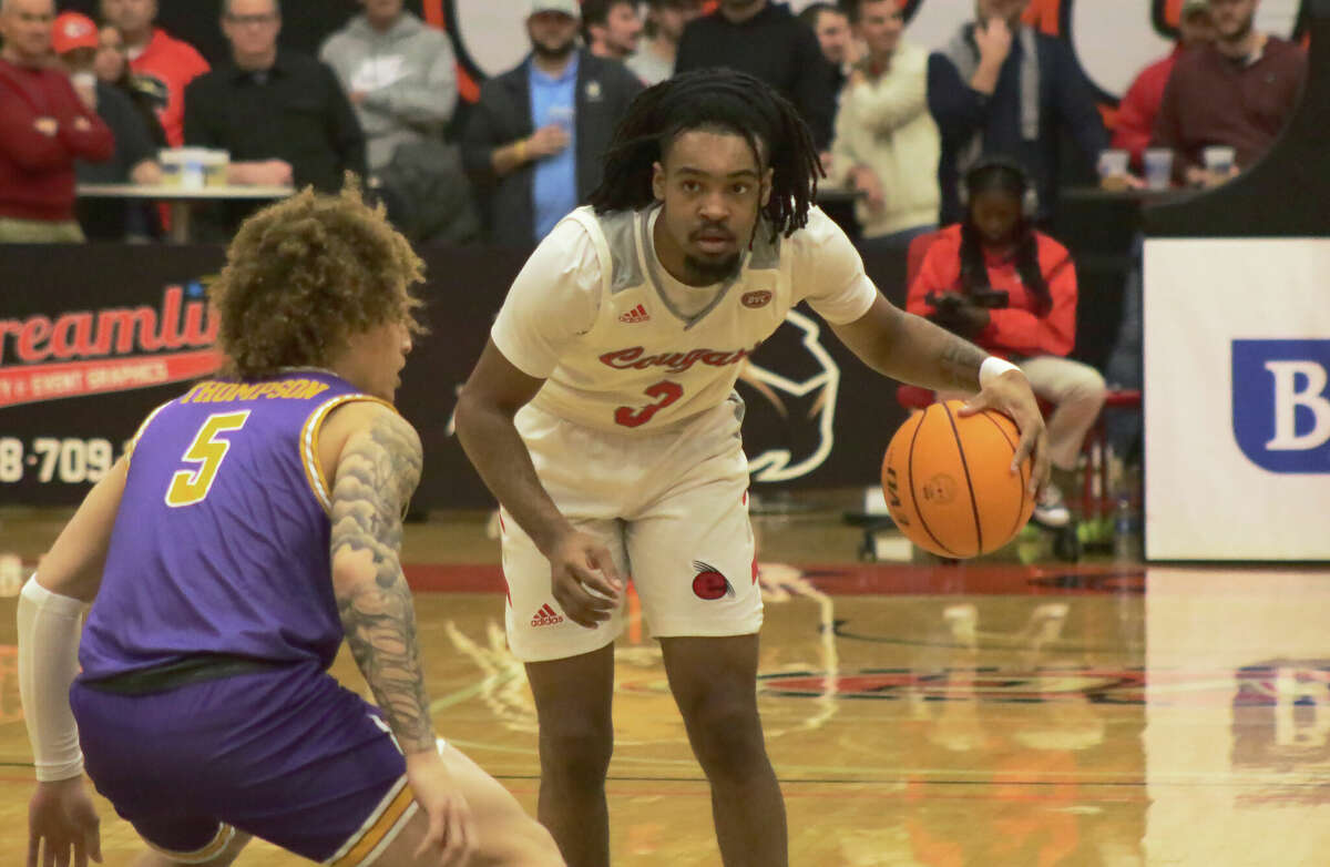SIUE's Ray'Sean Taylor in action against Tennessee Tech inside First Community Arena. Taylor scored 14 points, as the Cougars cruised to a 64-51 win in their Ohio Valley Conference opener. 