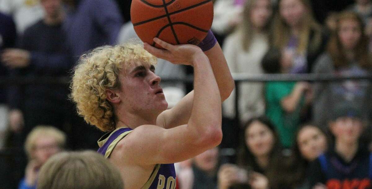 Routt takes Waverly Holiday Tournament title