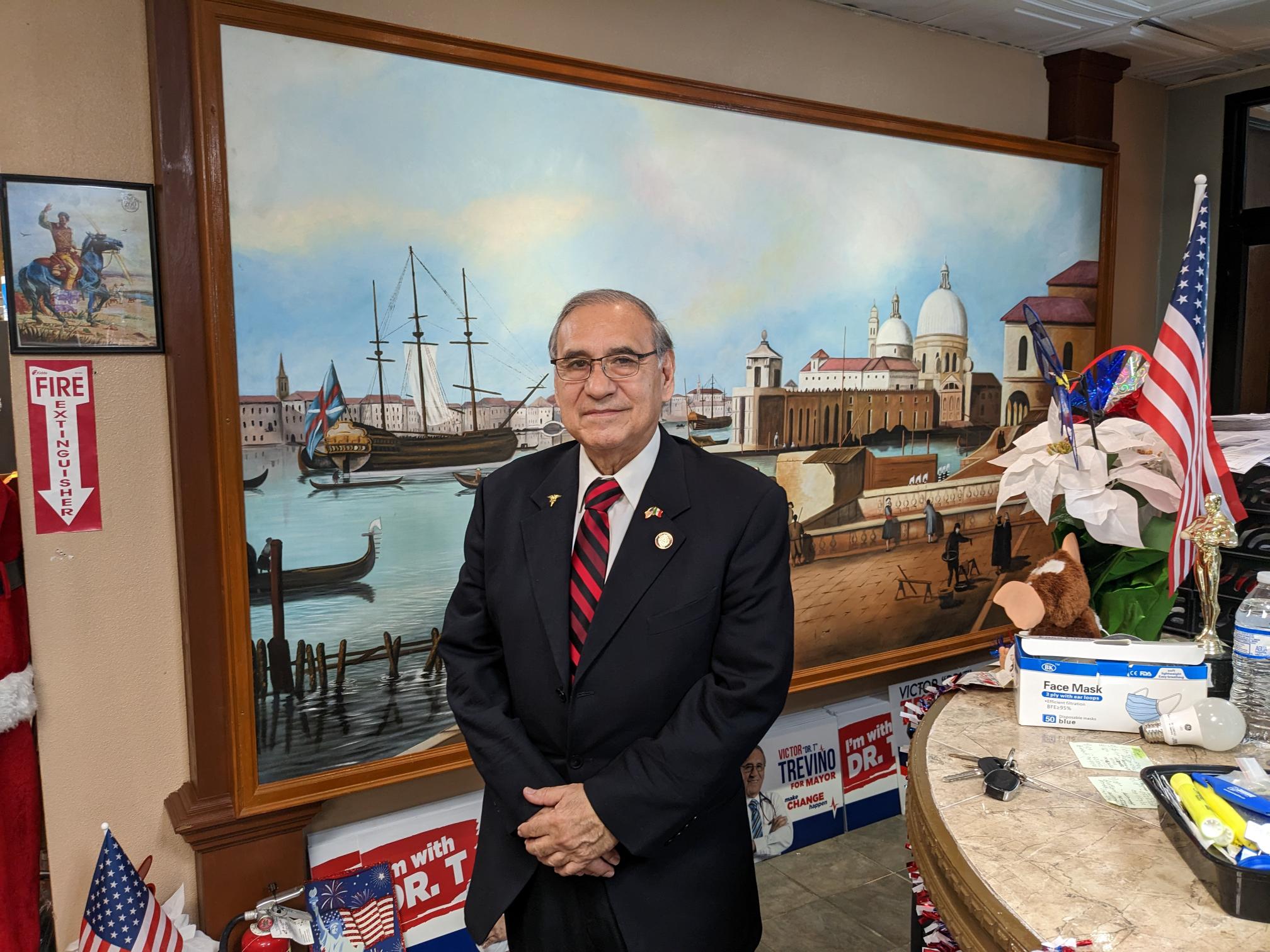 Dr. Victor Trevino named LMT's Laredoan of the Year