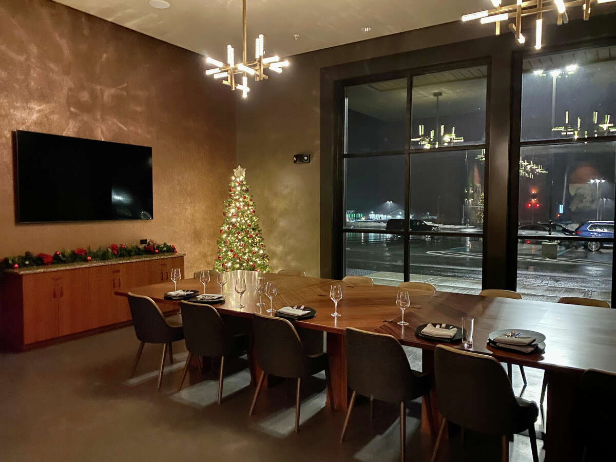 Review Scarlet Knife in Latham classy, pricey, worthwhile option