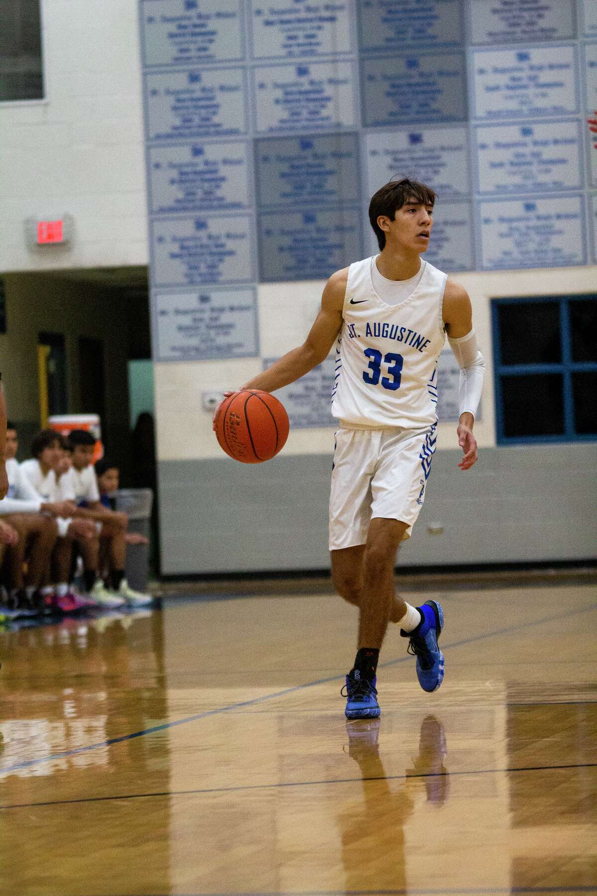 Octavio Benavides and the St. Augustine Knights defeated the Alexander Bulldogs 45-41 on Friday.