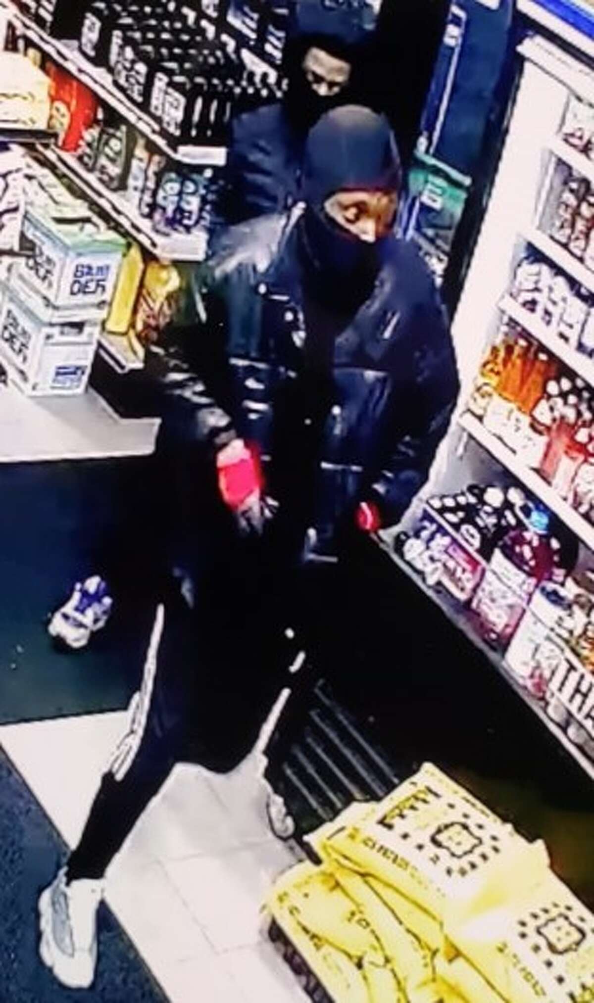 Trumbull police seek help identifying gas station robbery suspects