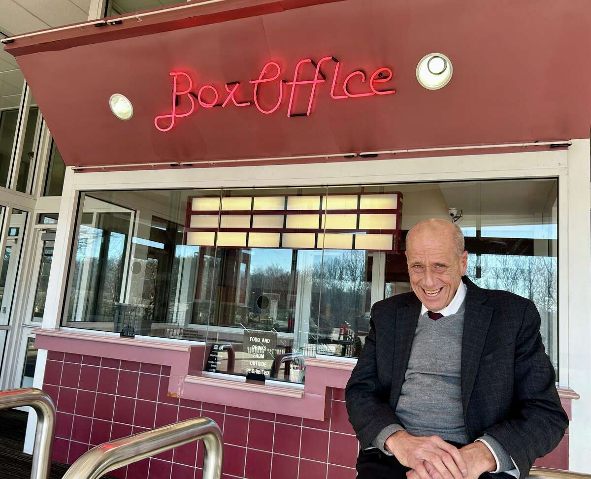 Former Westbrook Outlet Movie Theater to reopen soon as Westbrook Cinemas