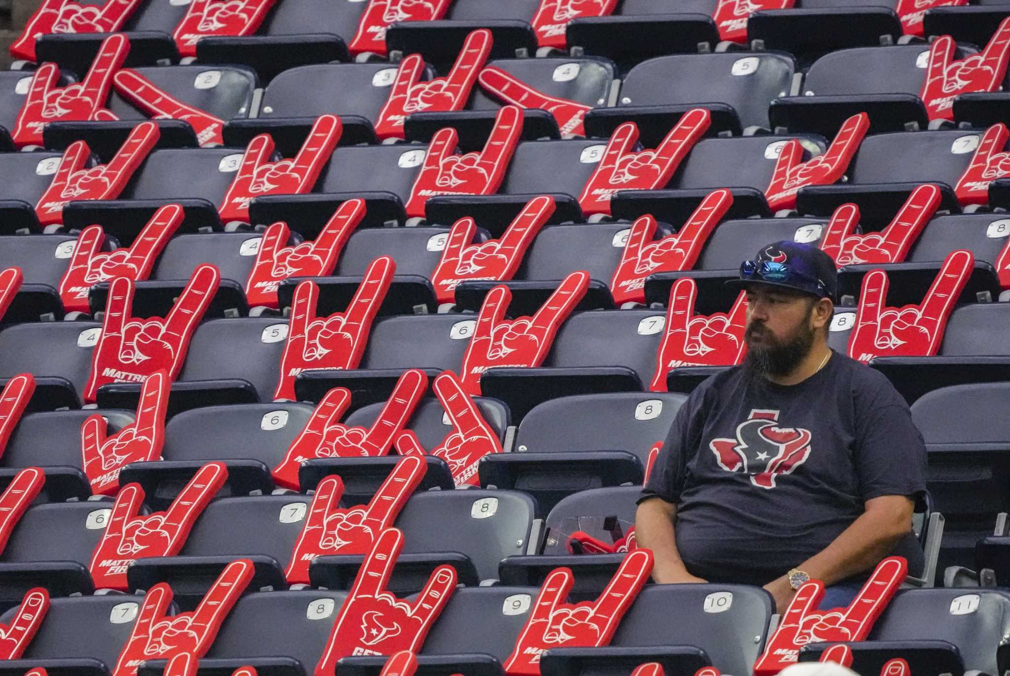 Empty NRG Stadium a 'weird' atmosphere for Texans game