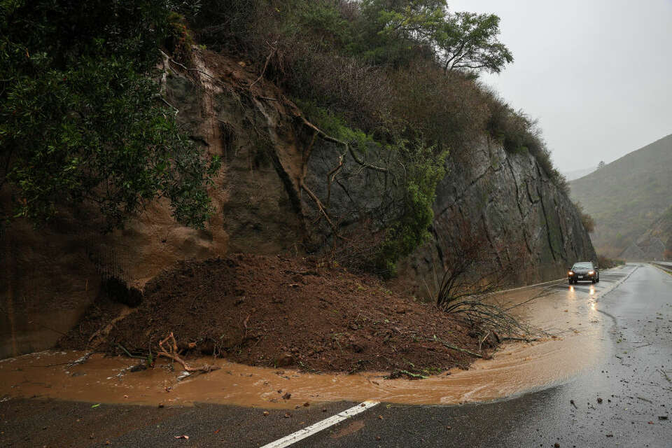 Bay Area highways and roads still closed Sunday due to storm damage