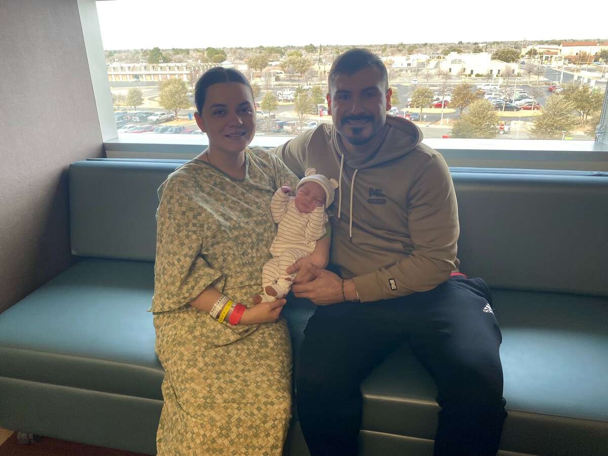 Midland Memorial Hospital reported that Matias Hernandez was born at 12:13 a.m. to Erika Flores Fuentes and Juan Hernandez.