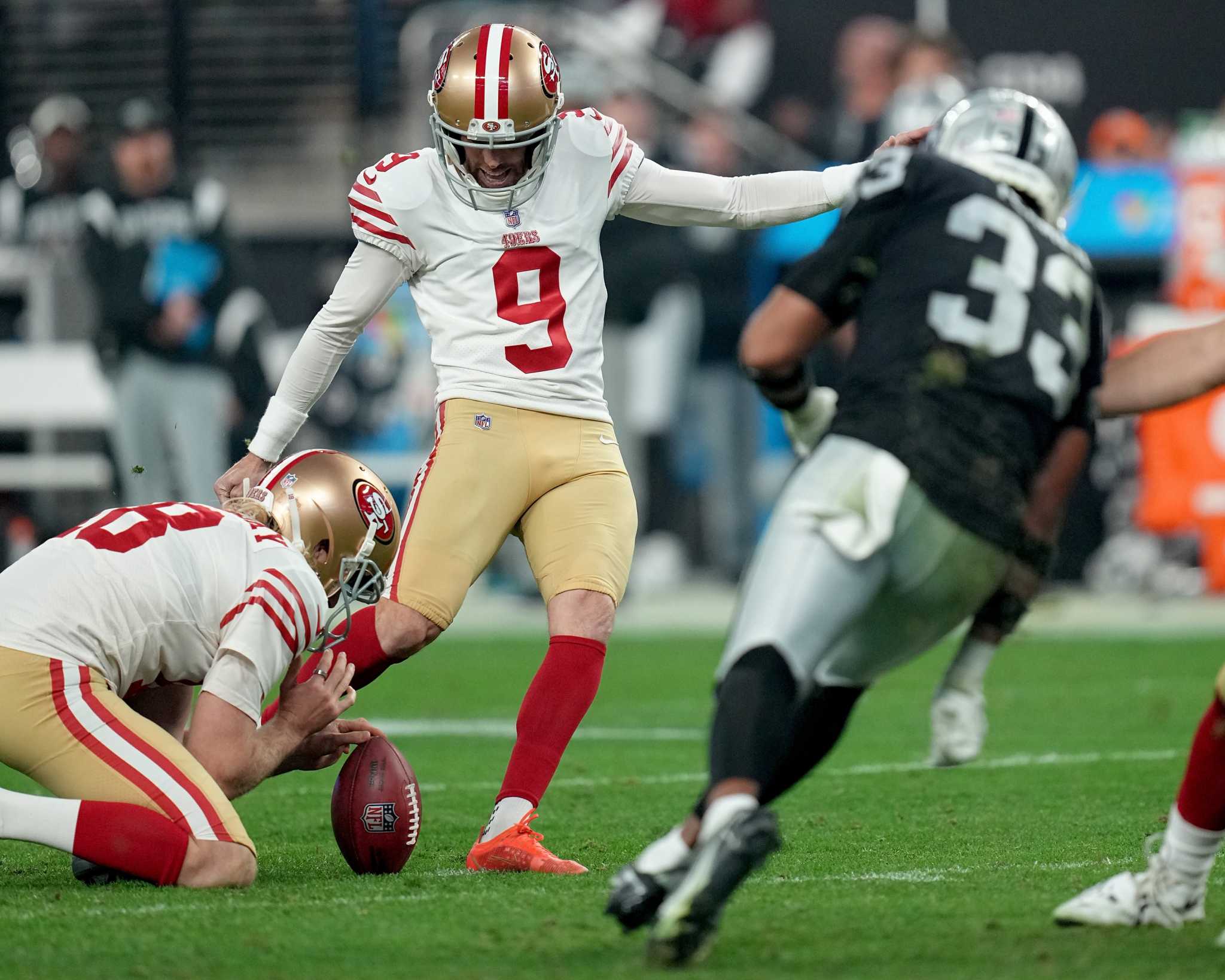 49ers edge Raiders 37-34 in OT for 9th consecutive win