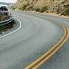 车辆沿着1号公路在克莱斯勒太平洋附近的魔鬼的幻灯片,加利福尼亚州,星期五,2022年7月1日。