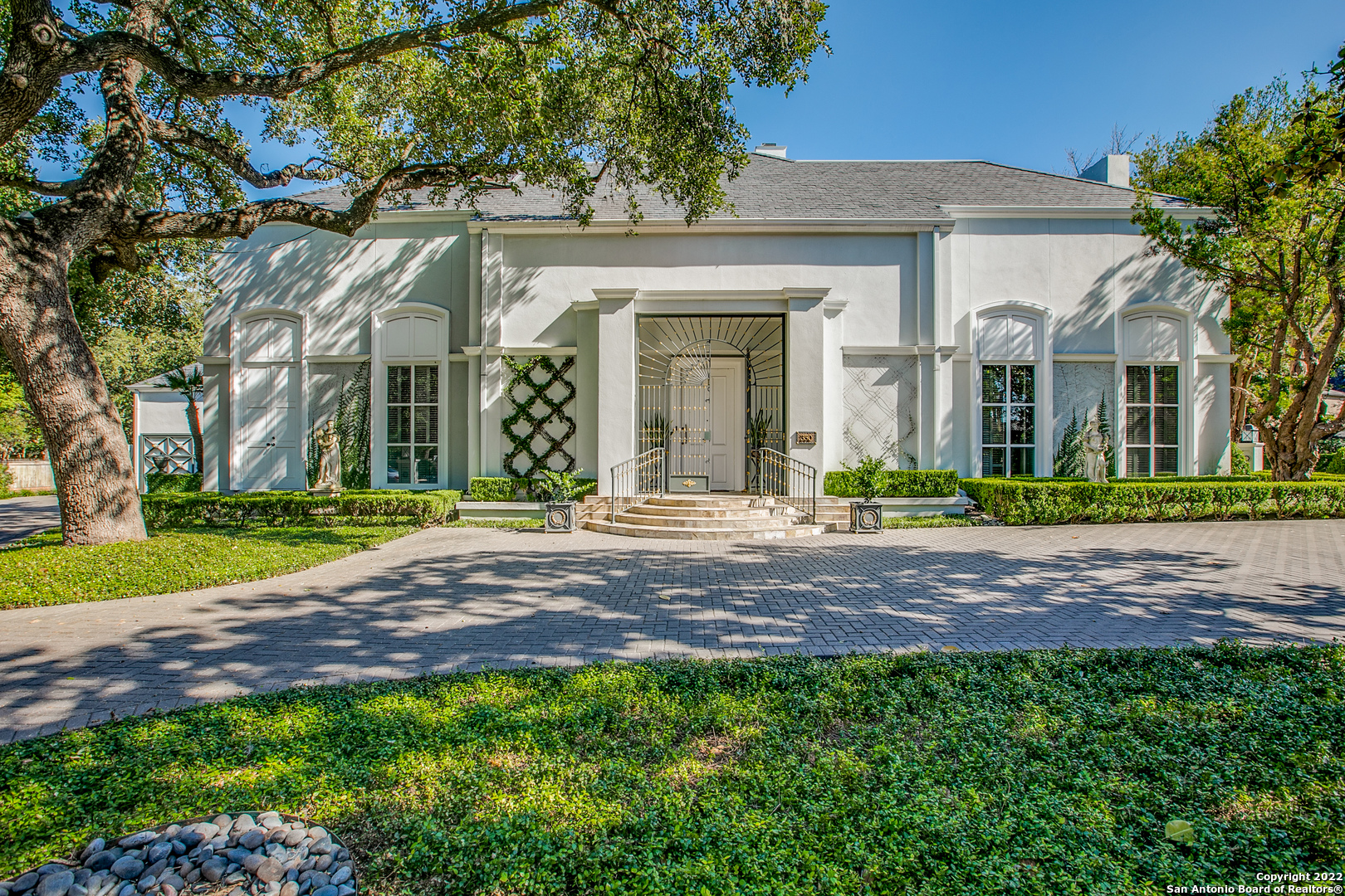 $1.9M Alamo Heights home owned by Luby's founder's wife for sale