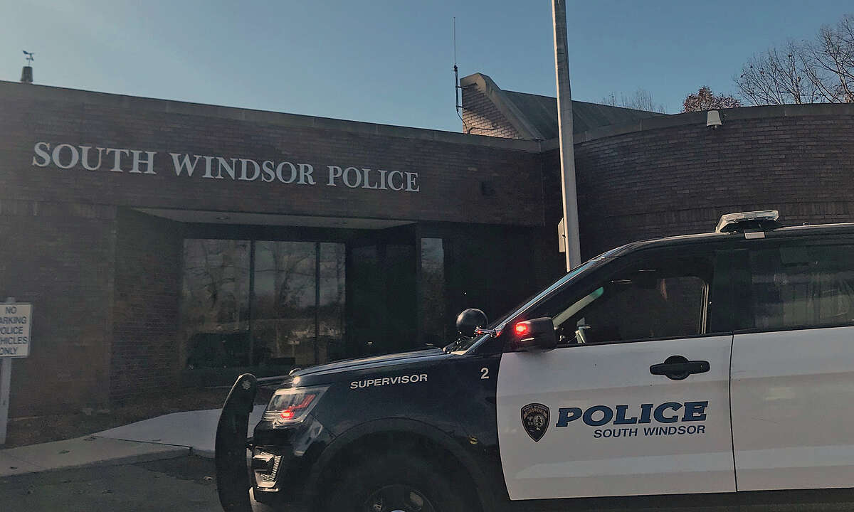 Police Driver who evaded officers found dead in South Windsor crash