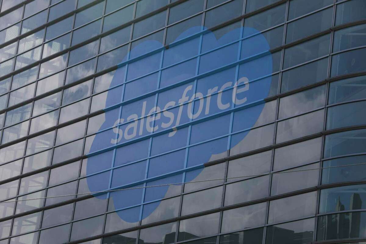 Salesforce周三宣布，将裁员约10%。
