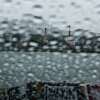 2023年1月4日星期三，加利福尼亚州旧金山，暴风雨中透过车窗看到的伊斯莱溪。