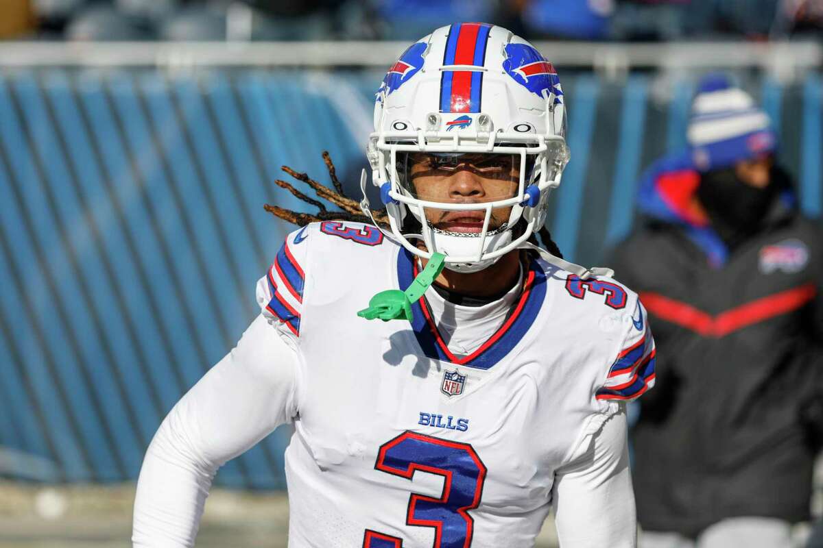 Family member of Bills' Damar Hamlin says 'he's still up there fighting'