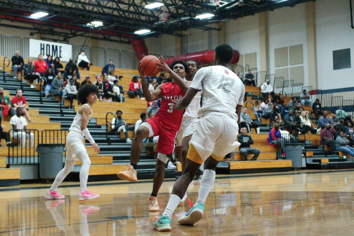 Houston boys basketball: Dawson's late rally stuns Alief Taylor