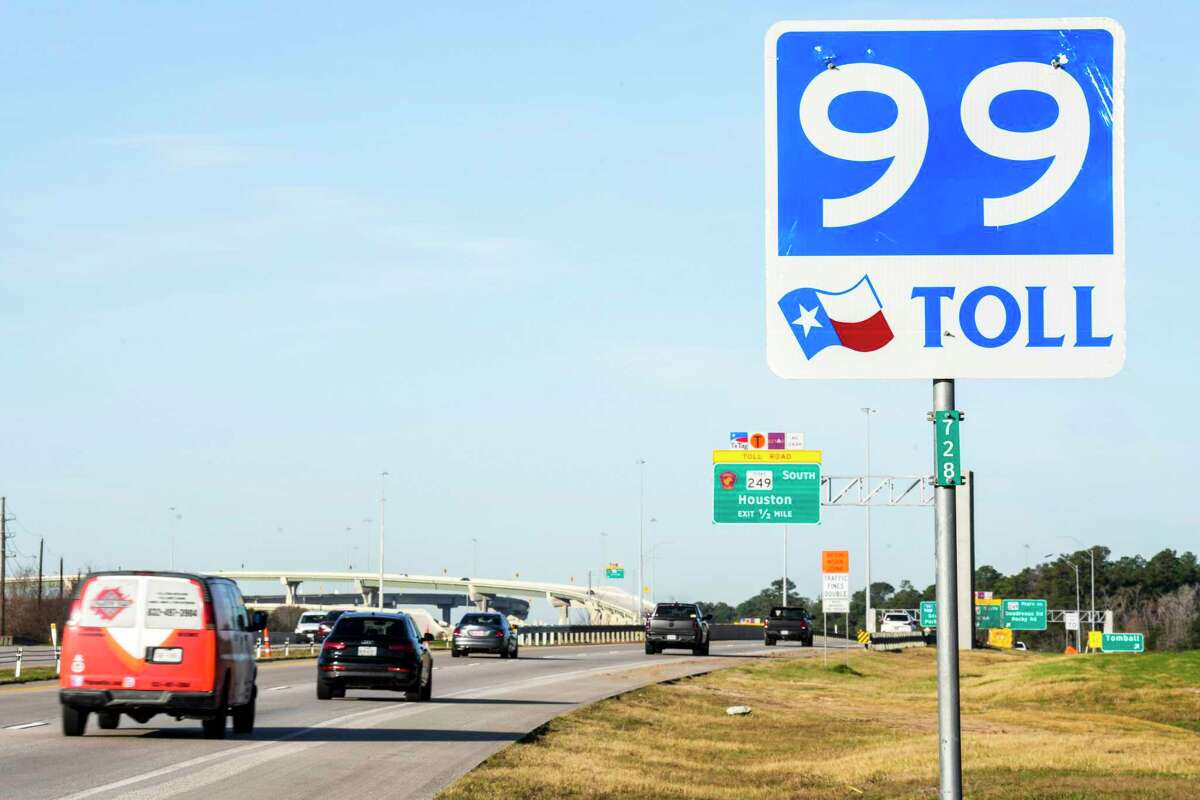 Story photo for Grand Parkway traffic prompts plans for third lane.