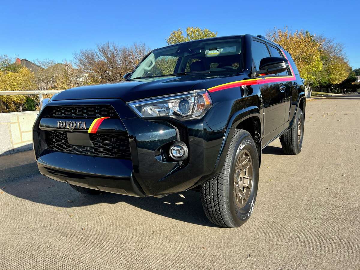 Black Headlight Assembly – Left Driver Side – For 2021-2023 Toyota 4Runner – Clear Lens LED+Halogen – Replaces 81140-35620