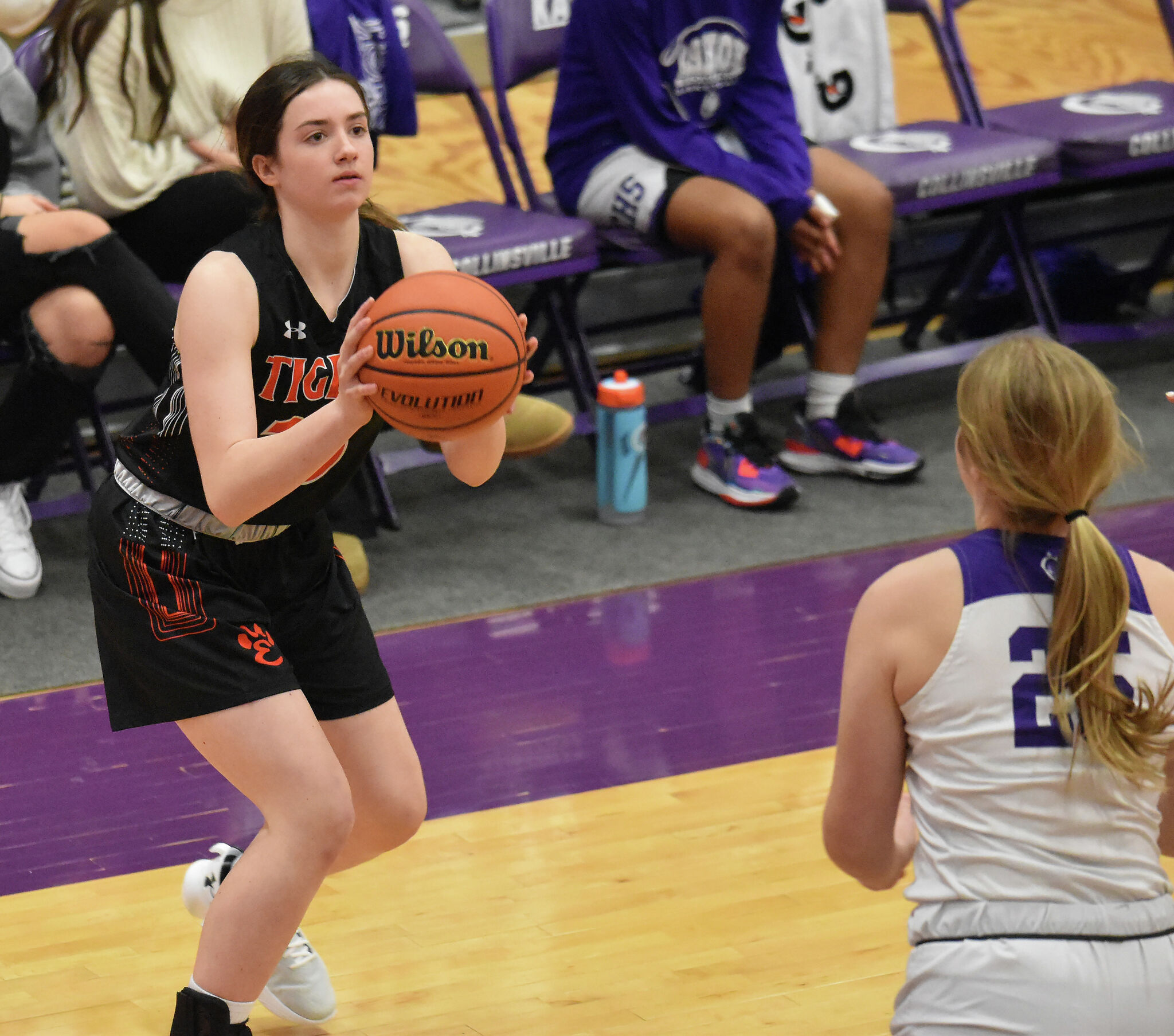 Edwardsville won its seasonhigh fourth straight game with a 5130