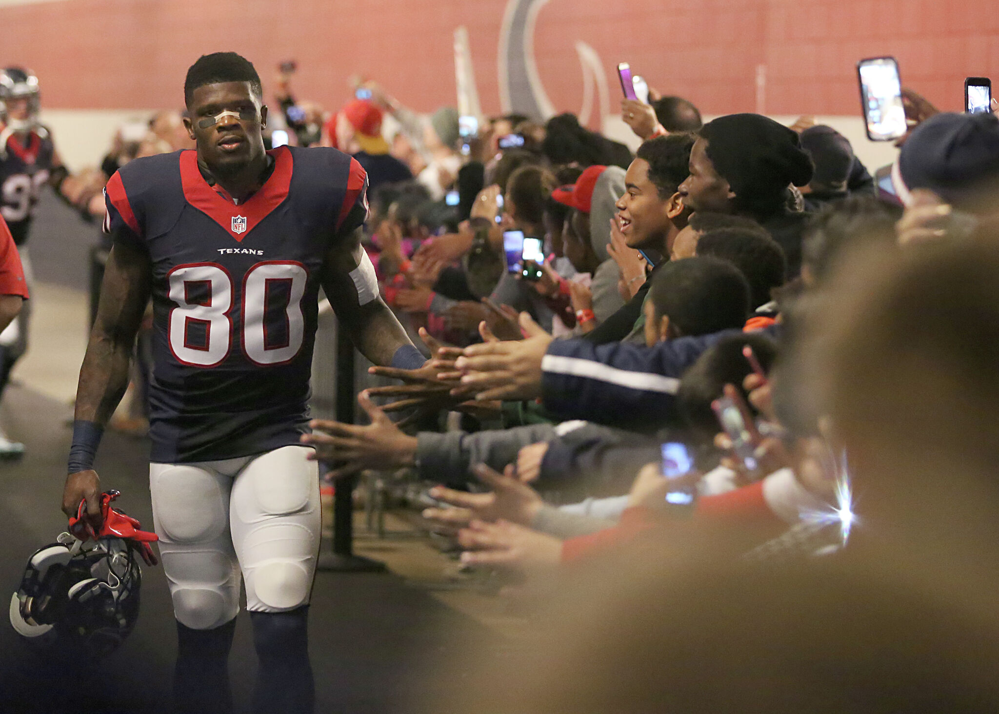 Houston cuts Andre Johnson