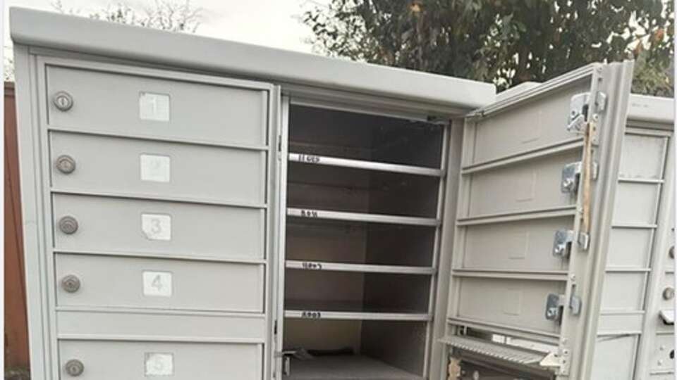 Story photo for Richmond residents irate after string of holiday mail thefts, no response from post office.
