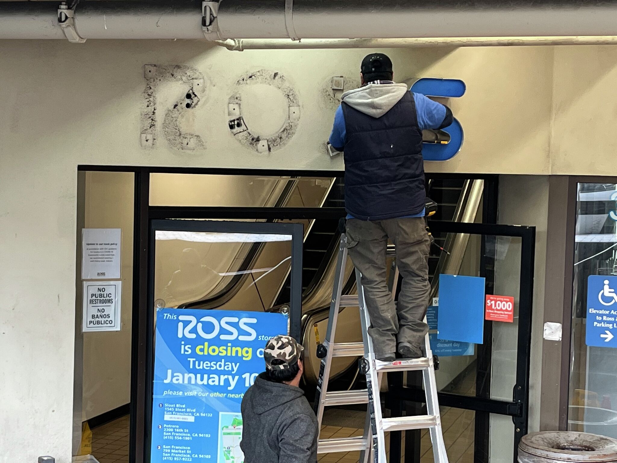 Ross to close San Francisco store, downsize Bay Area office space