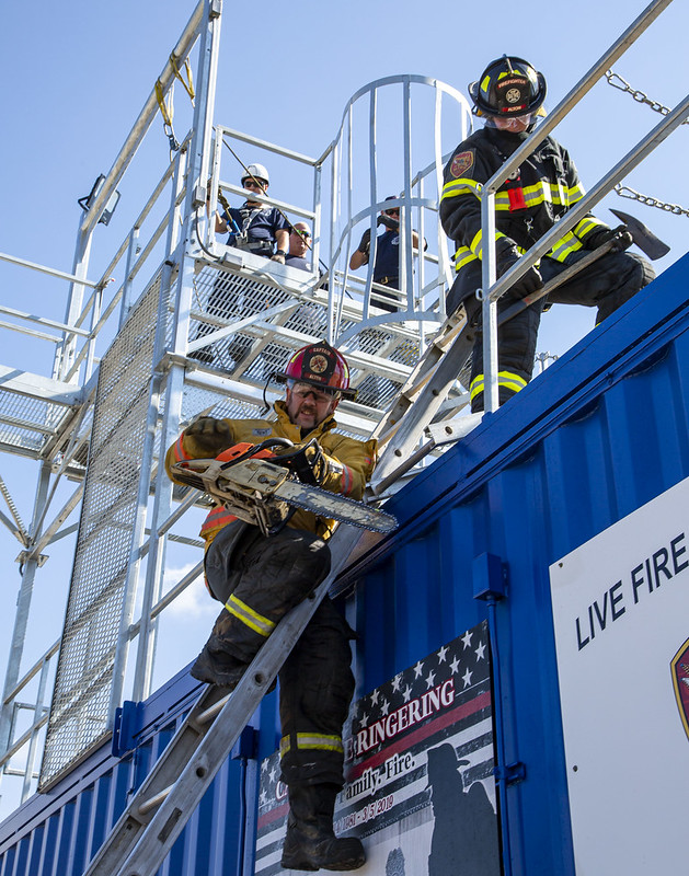 L&C bietet High Schools Fire Science Academy Dual Credit an