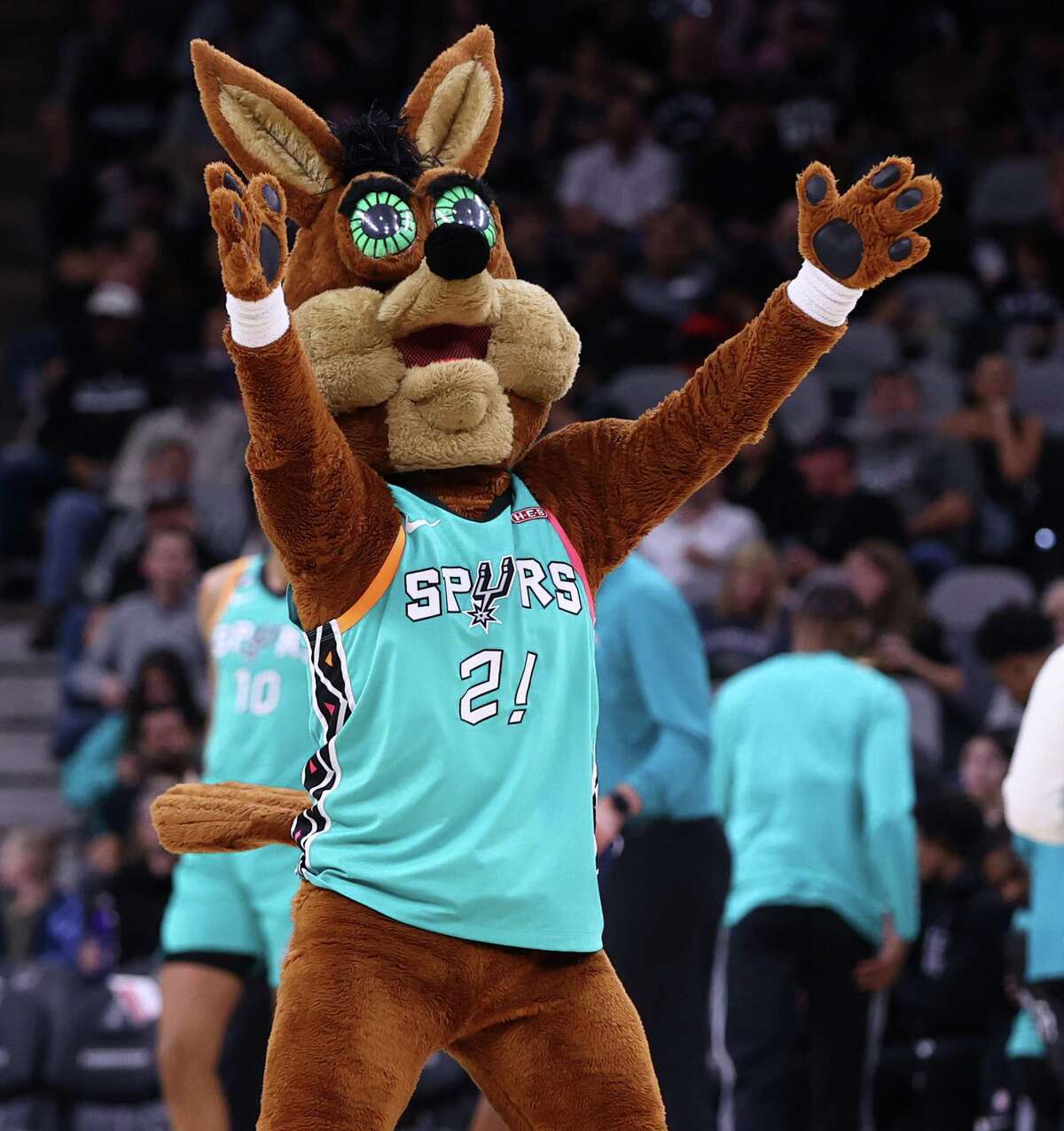 The Spurs Coyote energizes the crowd in the game against the Detroit Pistons at the AT&T Center on Friday, Jan. 6, 2023.