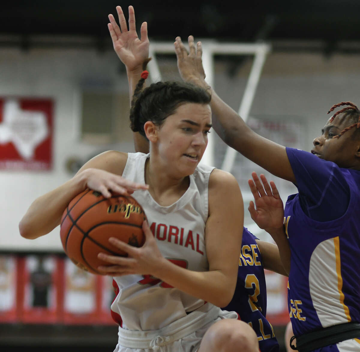 Girls basketball: Memorial Mustangs rout Jersey Village Falcons