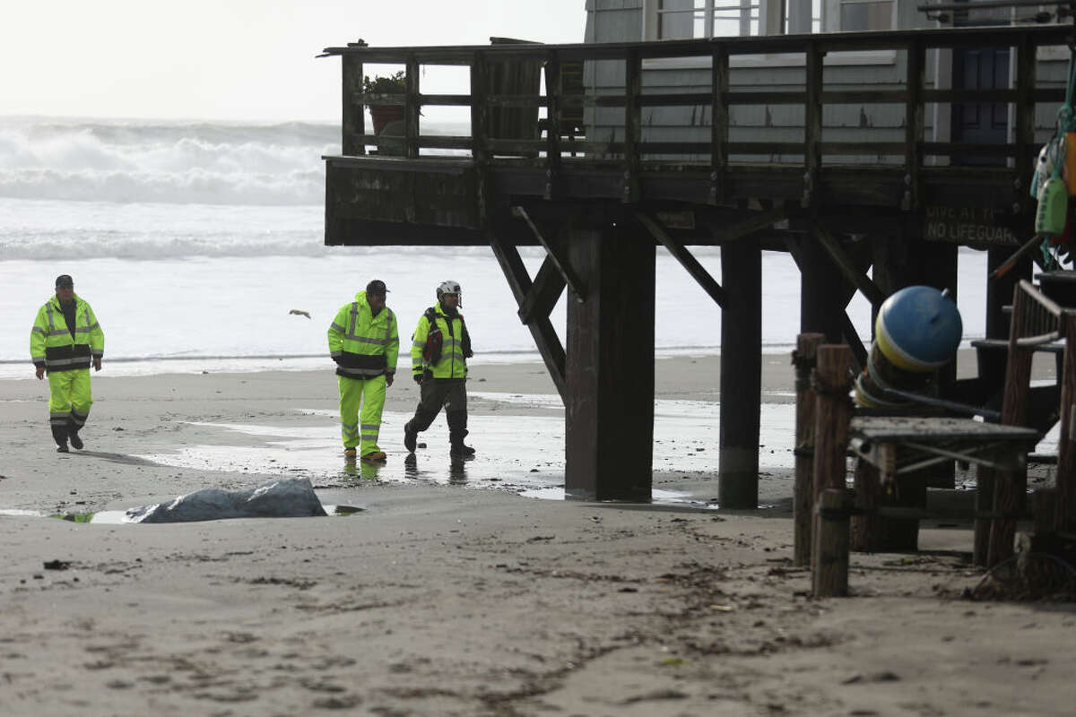 Shock flooding from huge storm surge rocks Stinson Beach