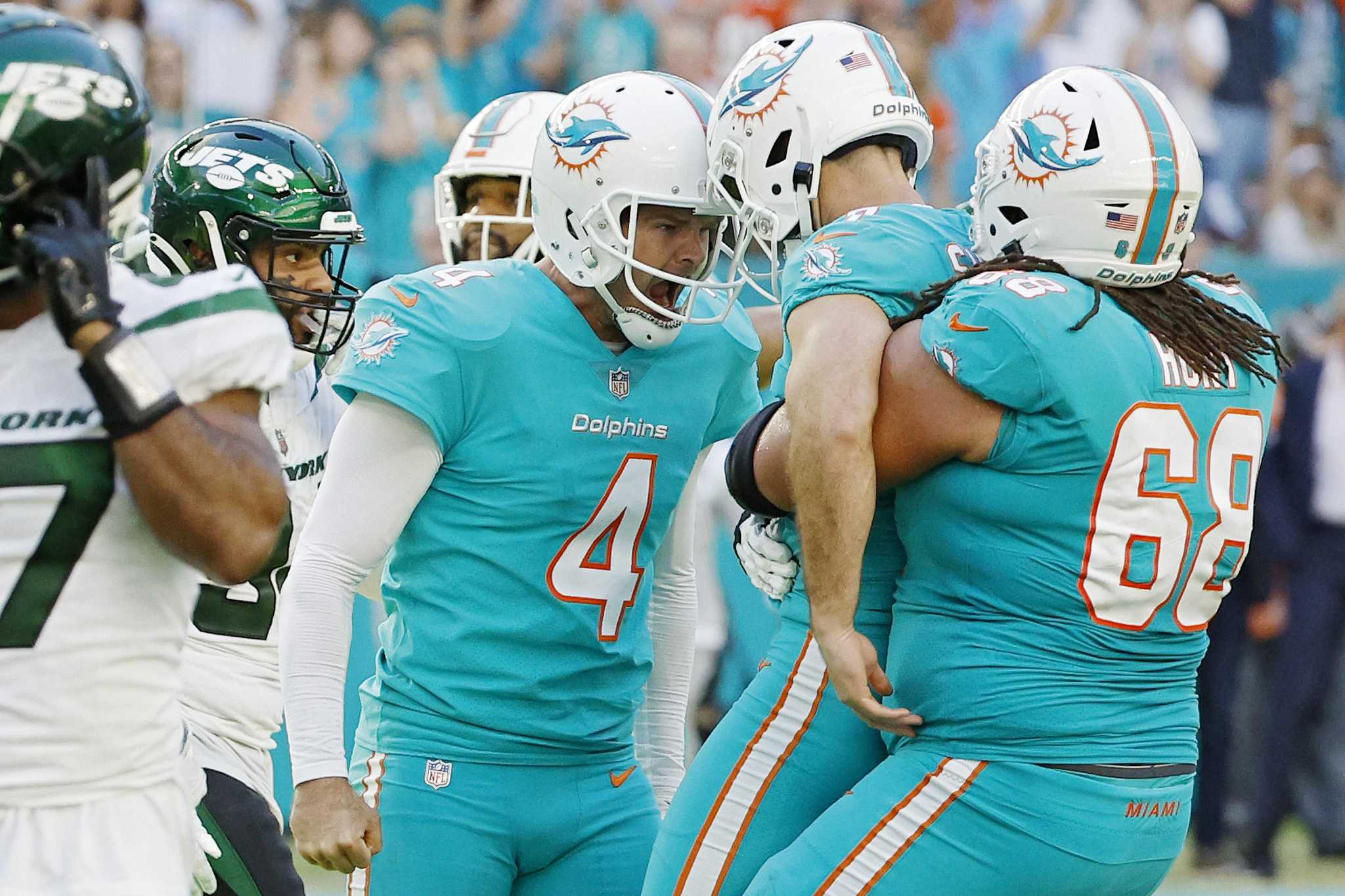 Dolphins clinch playoff berth after beating Jets 11-6 - Seattle Sports