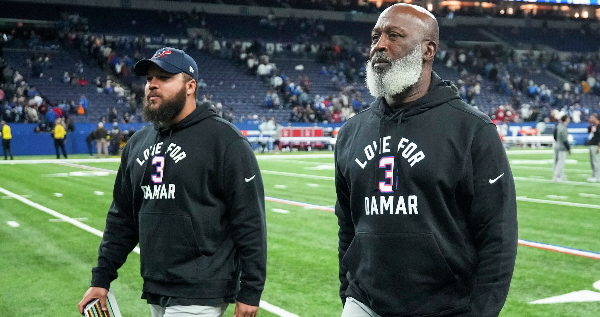 Lovie Smith fired, becomes Texans' second straight one-and-done head coach