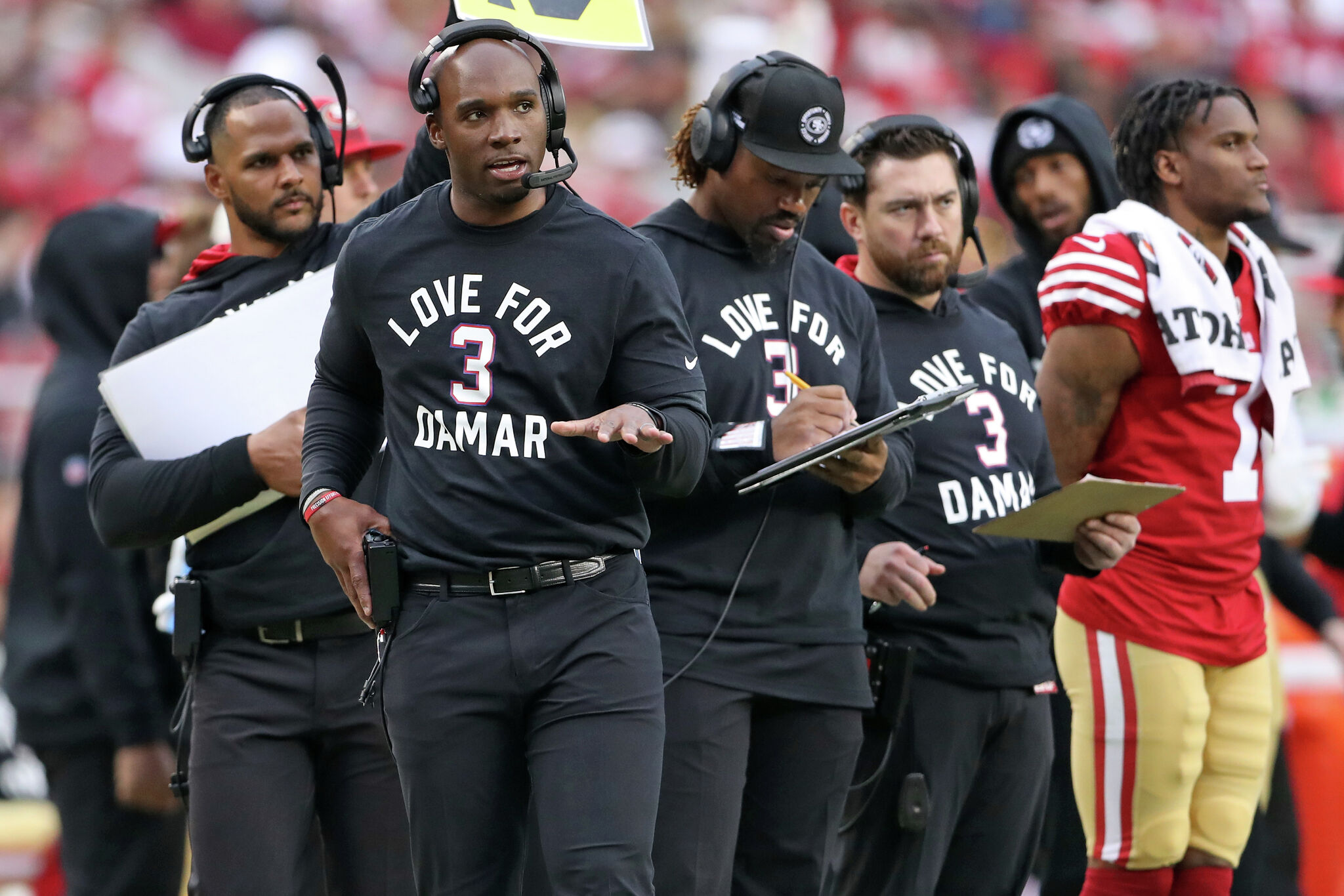 49ers defensive coordinator DeMeco Ryans balances time between playoff game  prep, upcoming interviews with Texans, others