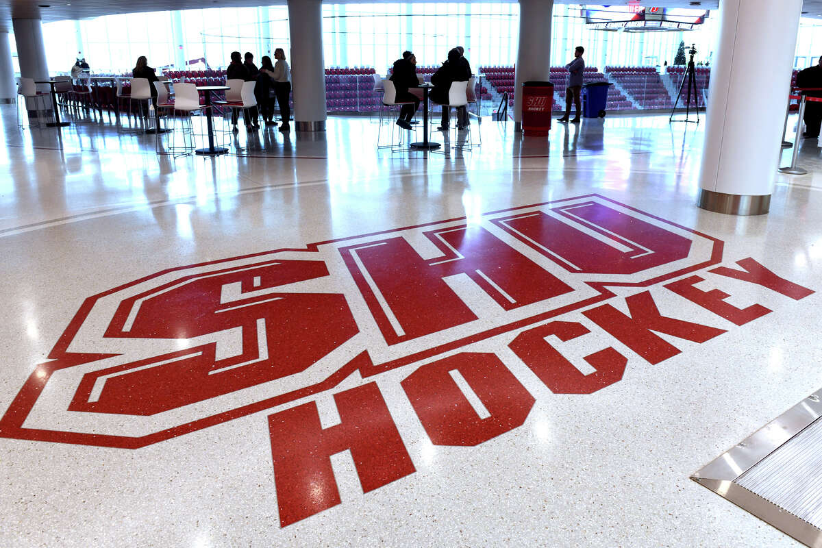 Sacred Heart Hockey Opens Martire Family Arena With Sellout Crowd