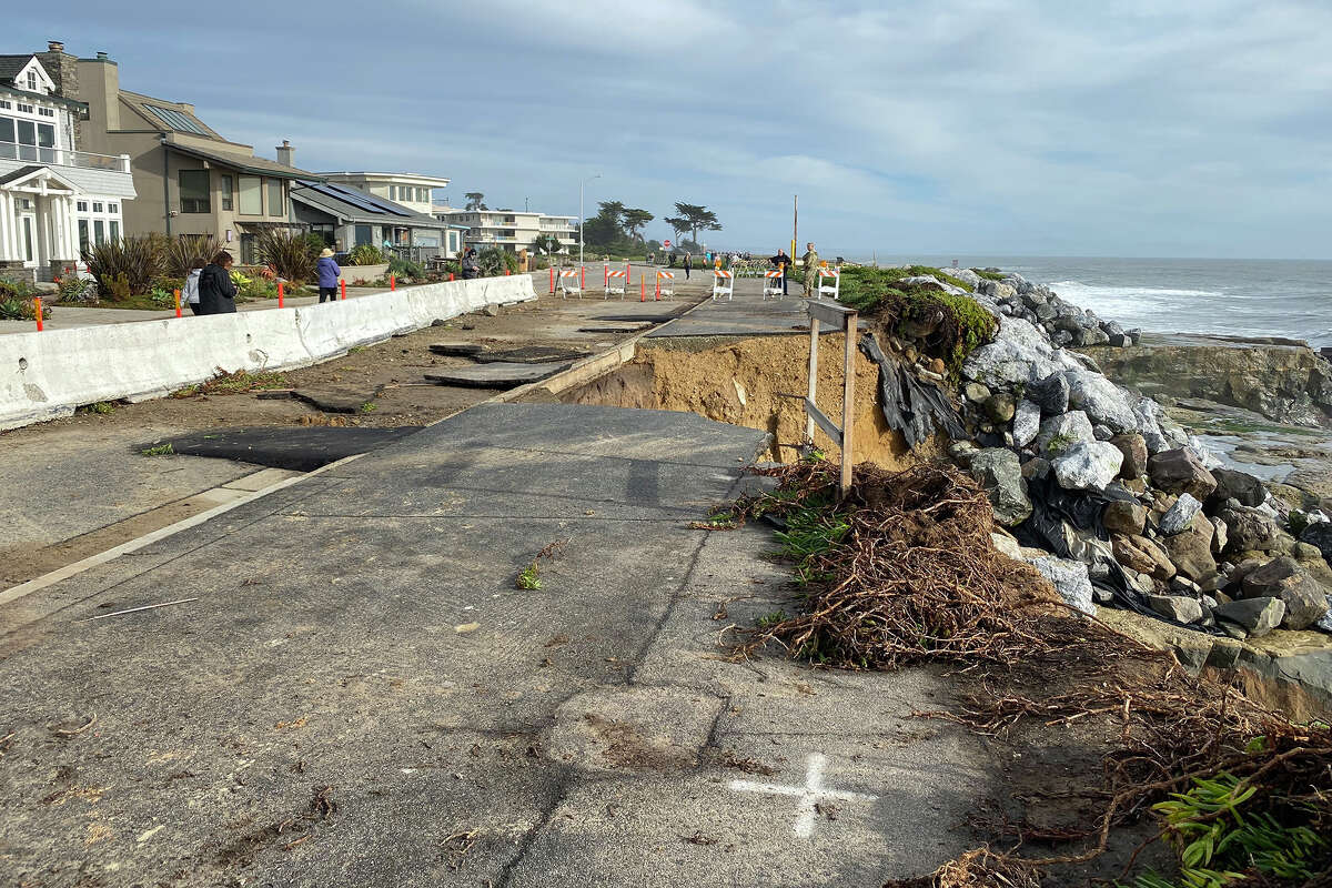 Santa Cruz's West Cliff Drive further eroded by Calif. storm