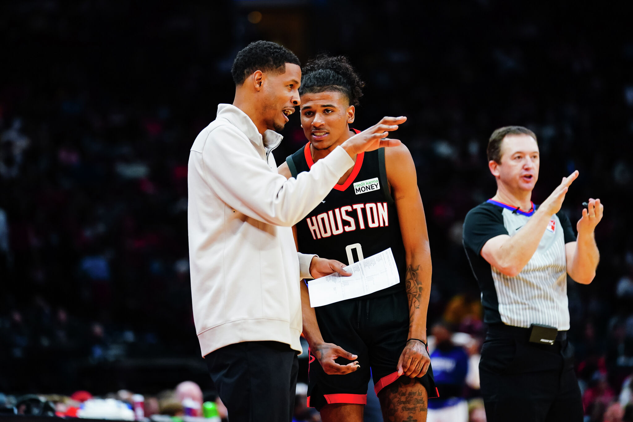 Rockets rookie Jalen Green throws out first pitch at Astros game