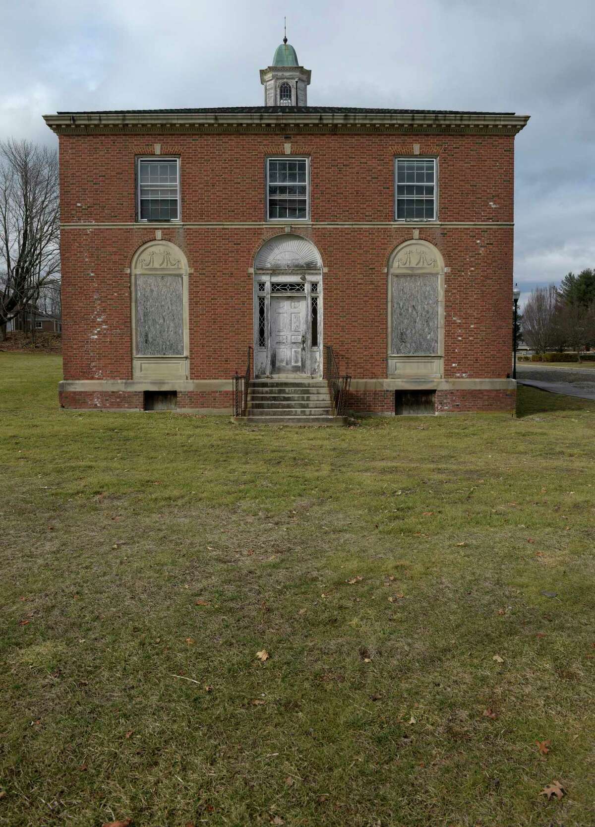Newtown Hall building ‘available’ after museum comes up short