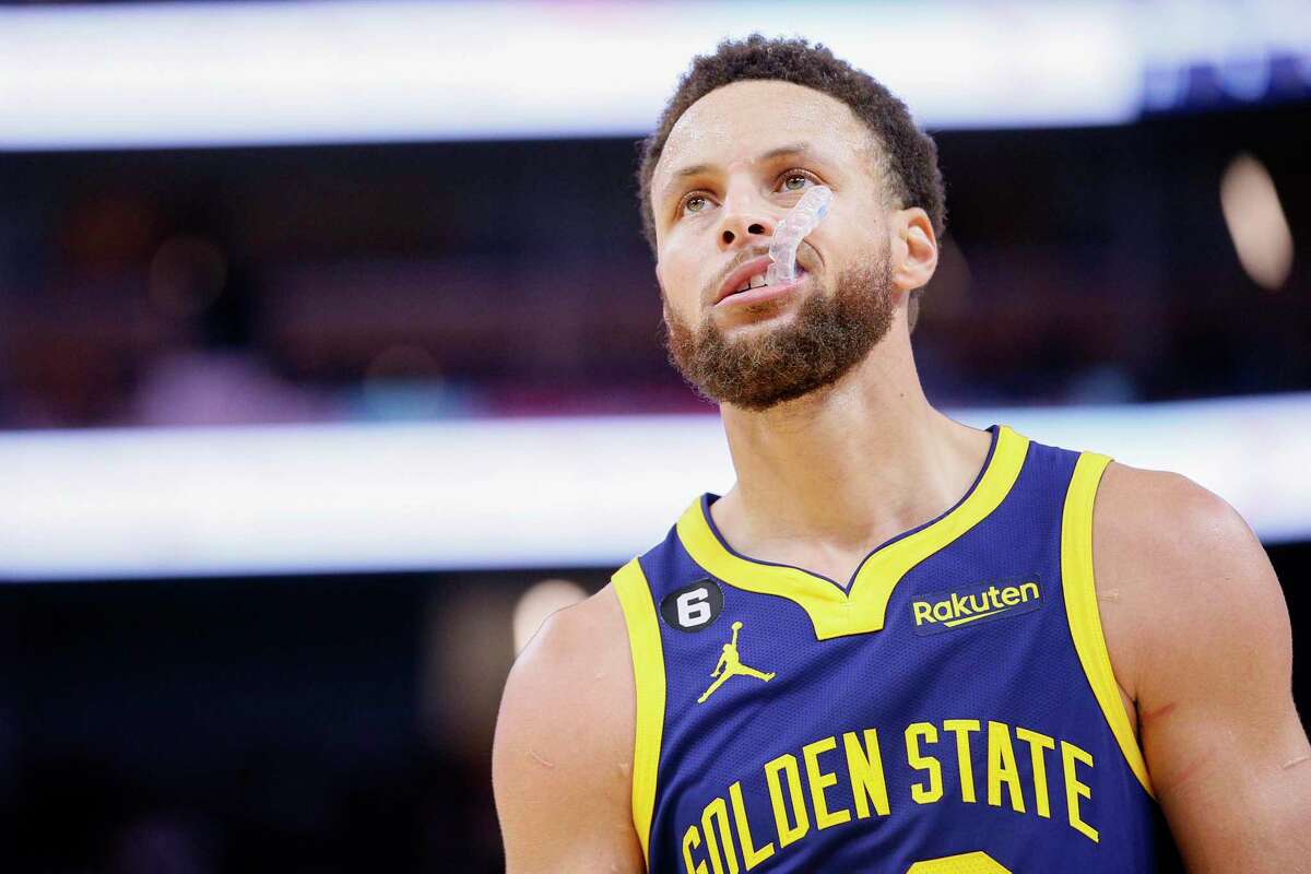 stephen curry is available to play today in the golden state