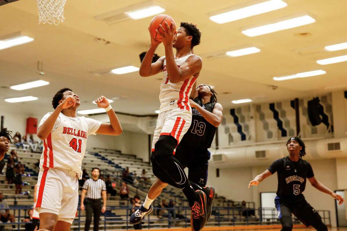 Houston boys basketball: Bellaire rolls past Westbury