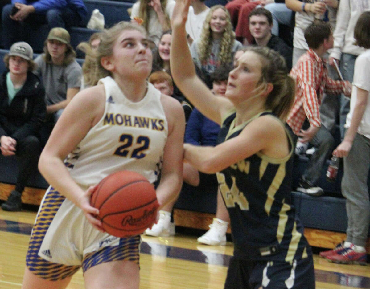 Lynsey Biller (22) and the Morley Stanwood Mohawks snapped a two-game losing streak on Tuesday.