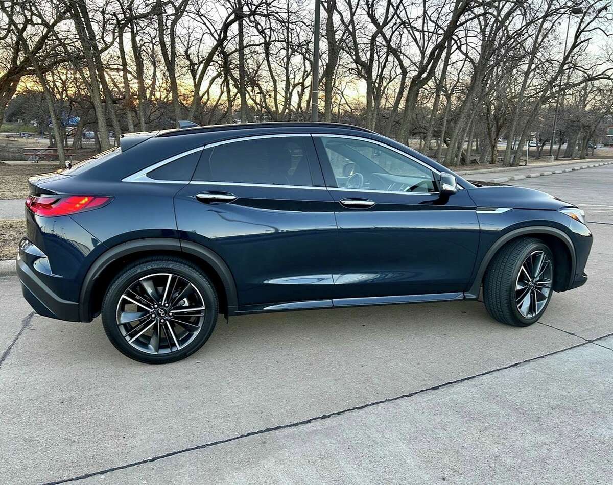 REVIEW 2023 INFINITI QX55 Essential