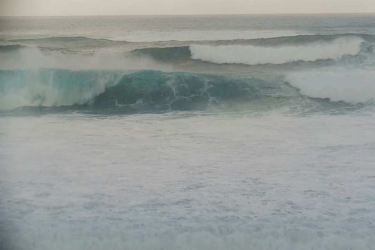 Waves at Pipeline clocking in around 18 to 20 feet at 7:39 a.m. on Oahu, Hawaii, on Jan. 11, 2023.