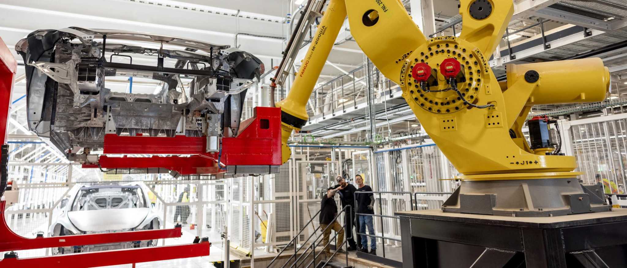 tesla fanuc robots