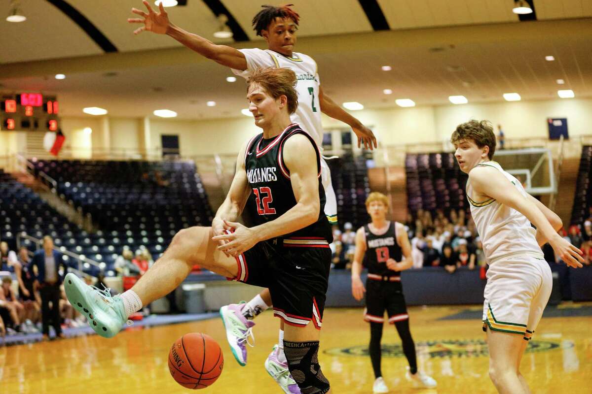 Houston boys basketball Memorial rallies past Stratford