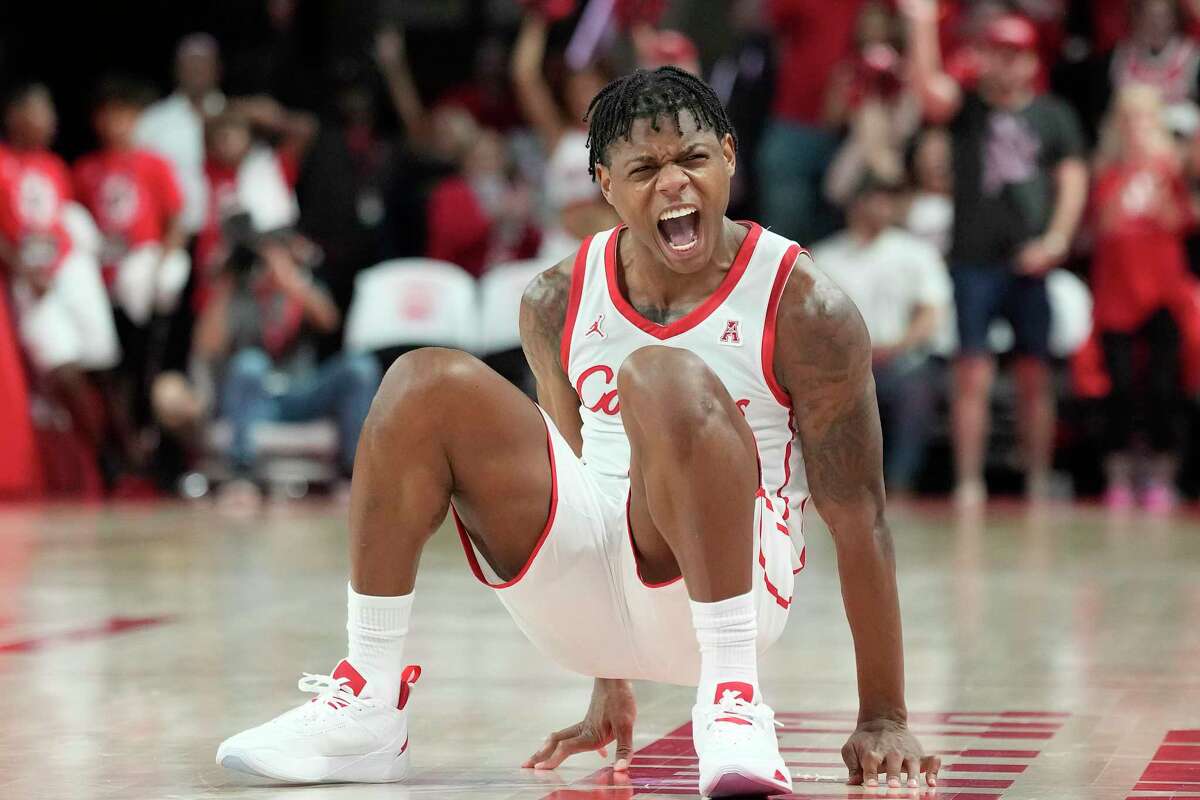 Story photo for UH's Marcus Sasser returns to his All-America self