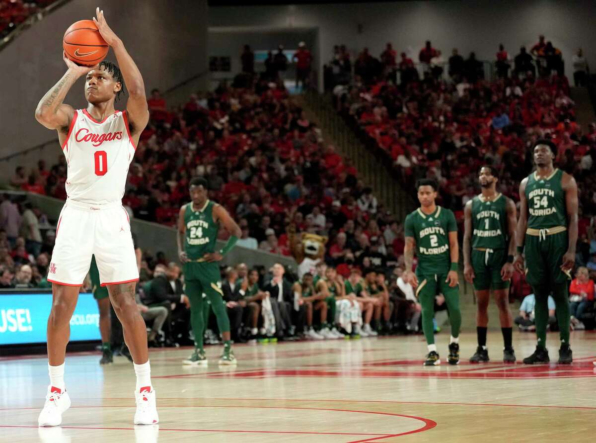 UH guard Marcus Sasser has turned in back-to-back strong games for the top-ranked Cougars, who host Temple on Sunday.