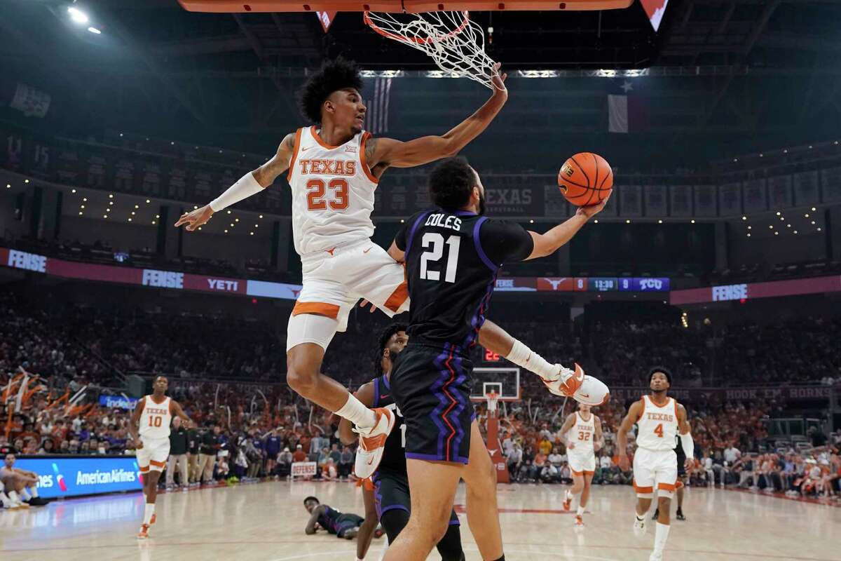 Texas Longhorns basketball: UT escapes halftime hole, beats TCU