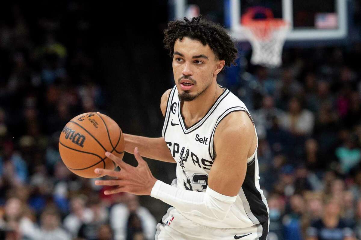 NBA to donate $25,000 to S.A. nonprofit on Tre Jones' behalf