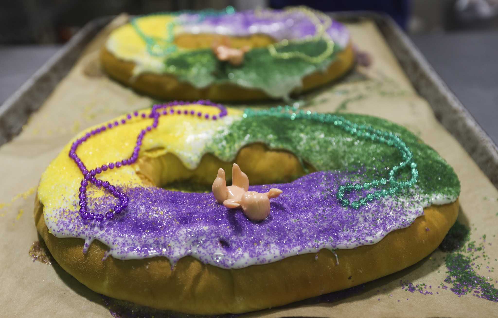 donut-days-king-cake