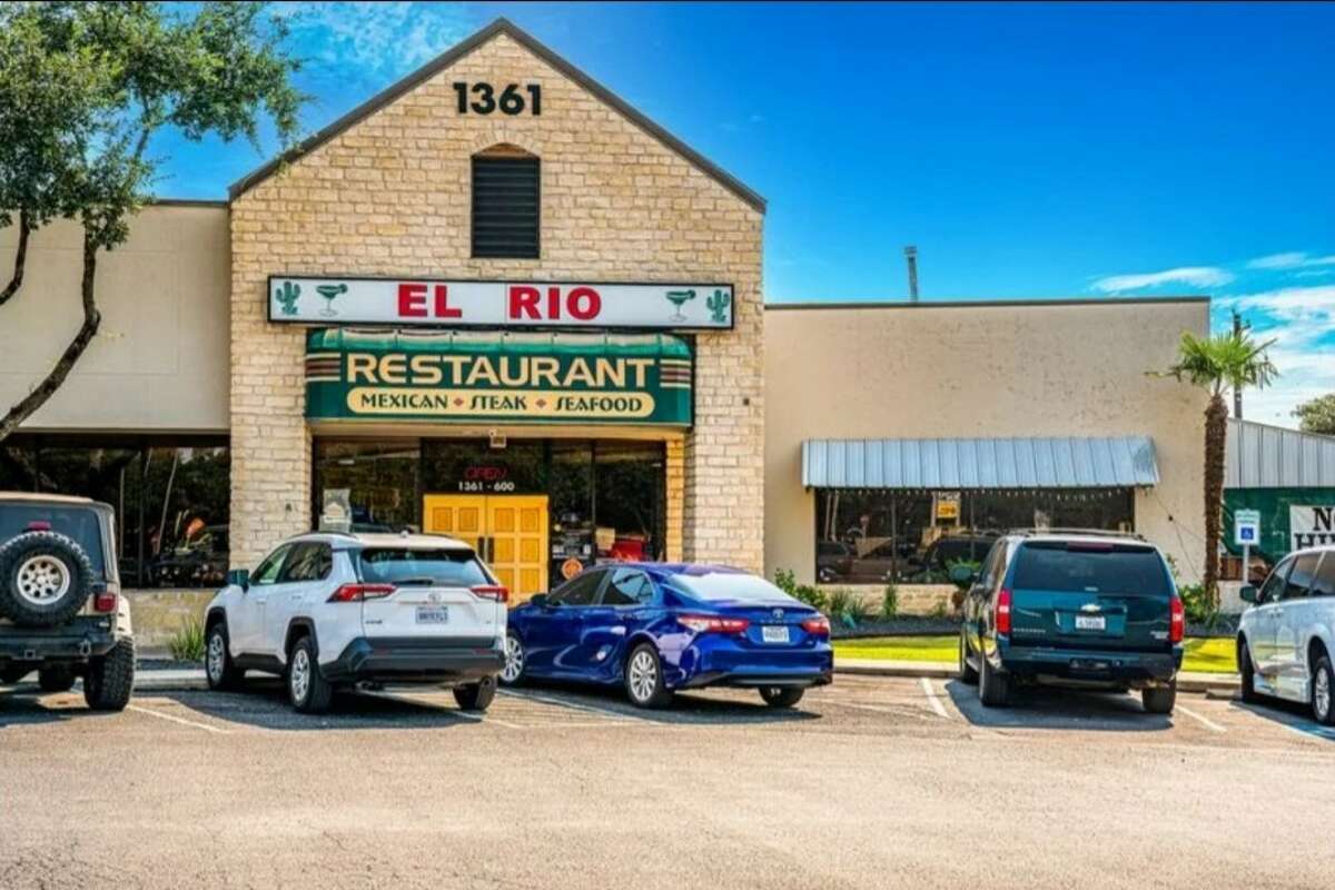 El Rio Mexican Restaurant in Boerne is now for sale.