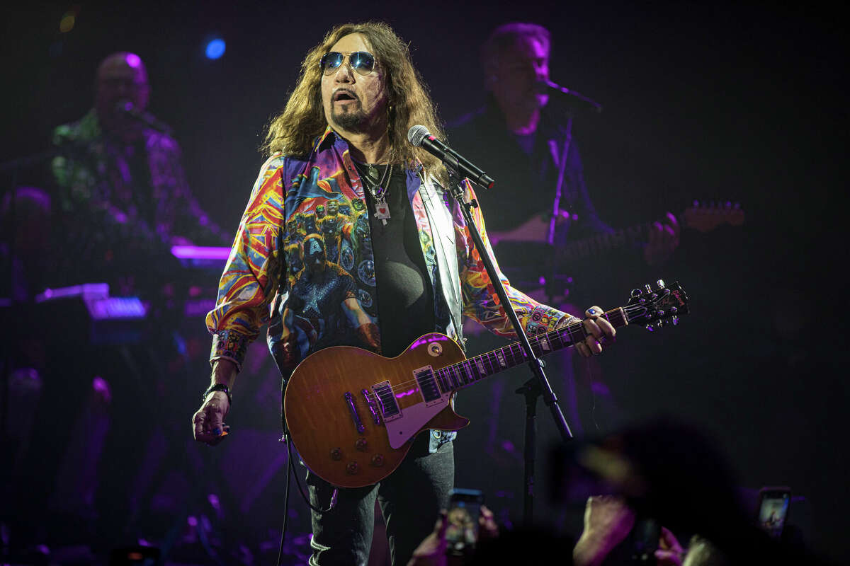 Guitarist Ace Frehley performs on stage during Alice Cooper's 19th Annual Christmas Pudding Fundraiser at Celebrity Theatre on December 04, 2021 in Phoenix, Arizona. 