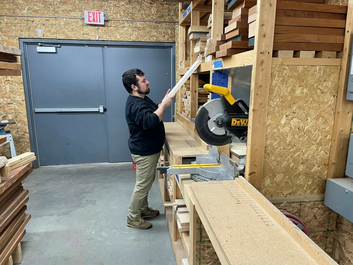 Galloup Guitars Big Rapids teaches lutherie magic to students